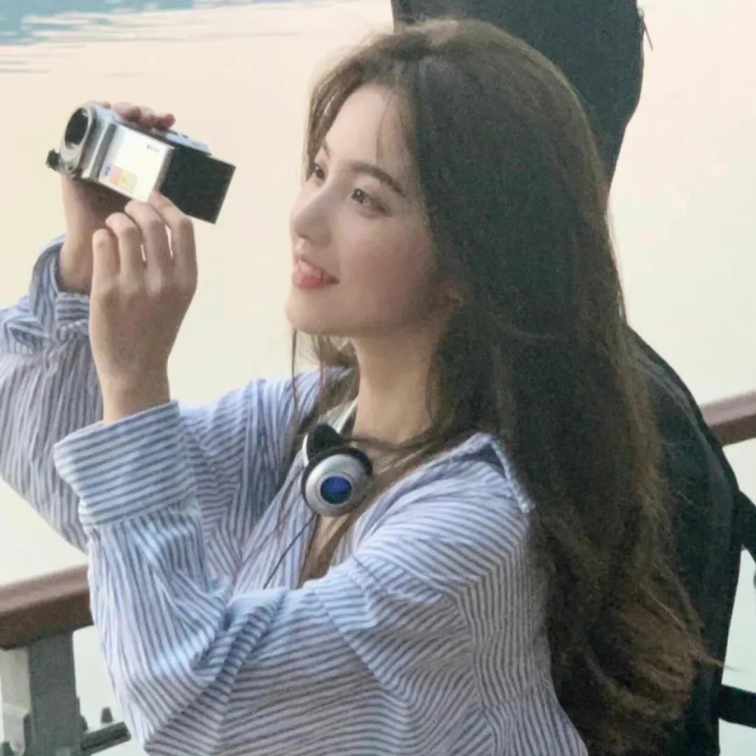 尘埃的女儿